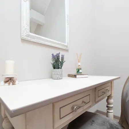 Antico Borgo فندق مبيت وإفطار كانوبيو