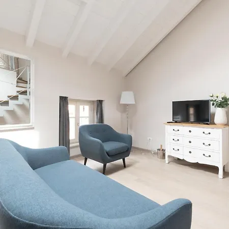 فندق مبيت وإفطار Antico Borgo كانوبيو