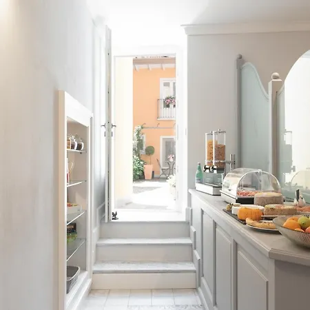 Antico Borgo فندق مبيت وإفطار 4*