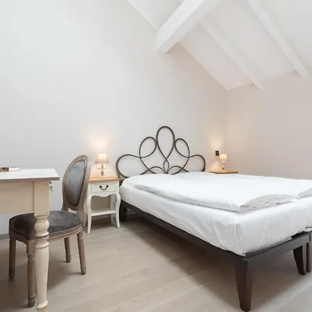 Antico Borgo 4*