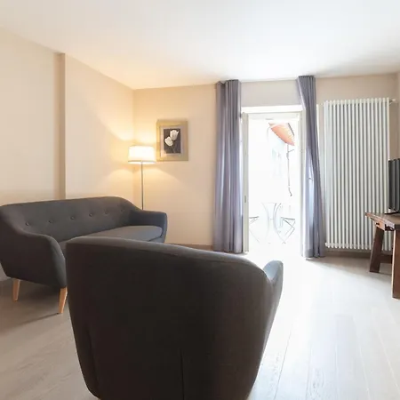 Nocleg ze śniadaniem Antico Borgo 4*
