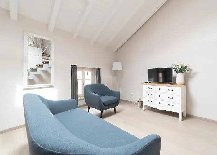 فندق مبيت وإفطار Antico Borgo كانوبيو